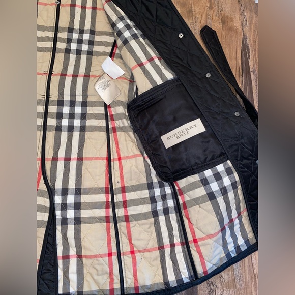 BURBERRY JACKET - Picture 2 of 9